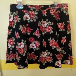 Rose pattern skirt
